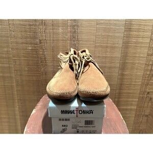 Minnetonka 682 Women's Moccasin Classic Fringe Hardsole Boot Size 9 Brown Suede